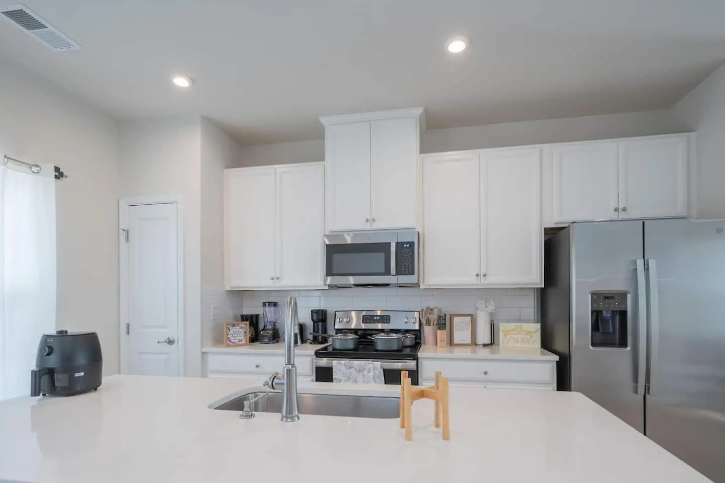 Brand-Newwi-Fipool-Tabledt3Bed Villa Charlotte United States